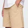 Pantalones cortos caqui holgados de 7″ para niños
